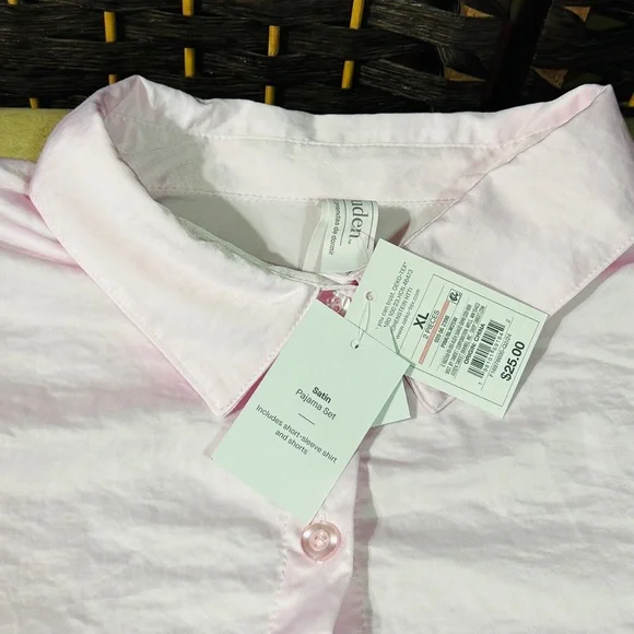 Satin Short Sleeve Notch Collar Top and Shorts Pajama Set - Auden Pink XL 369 - Picture 4 of 8